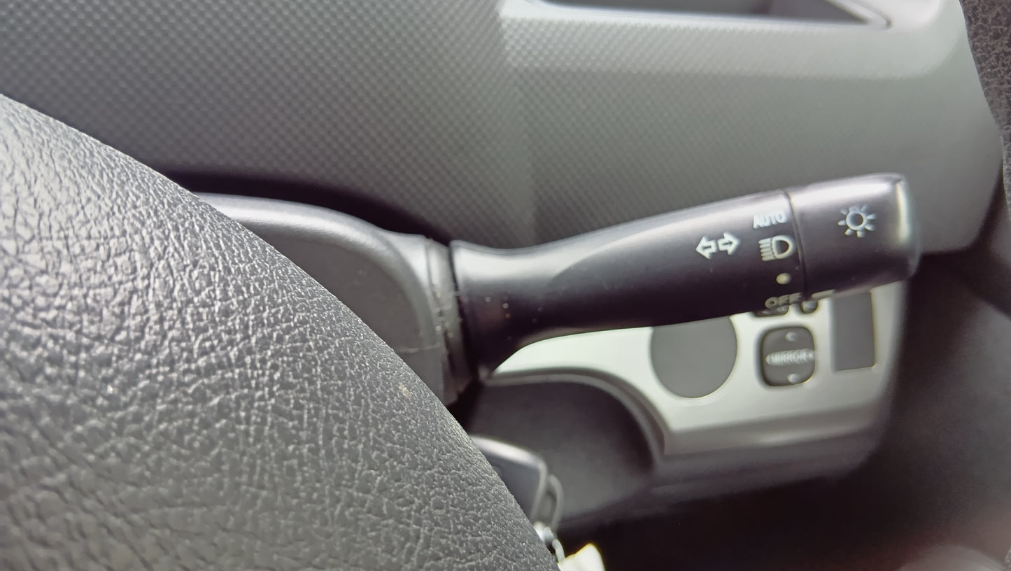 876. TOYOTA CAROLLA RUMION 1.8S 2013