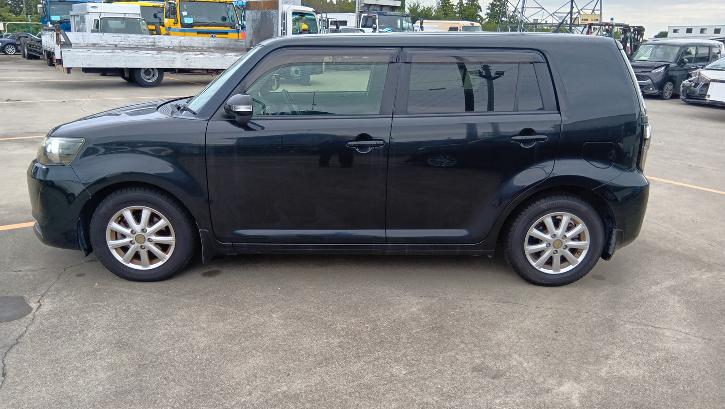 876. TOYOTA CAROLLA RUMION 1.8S 2013
