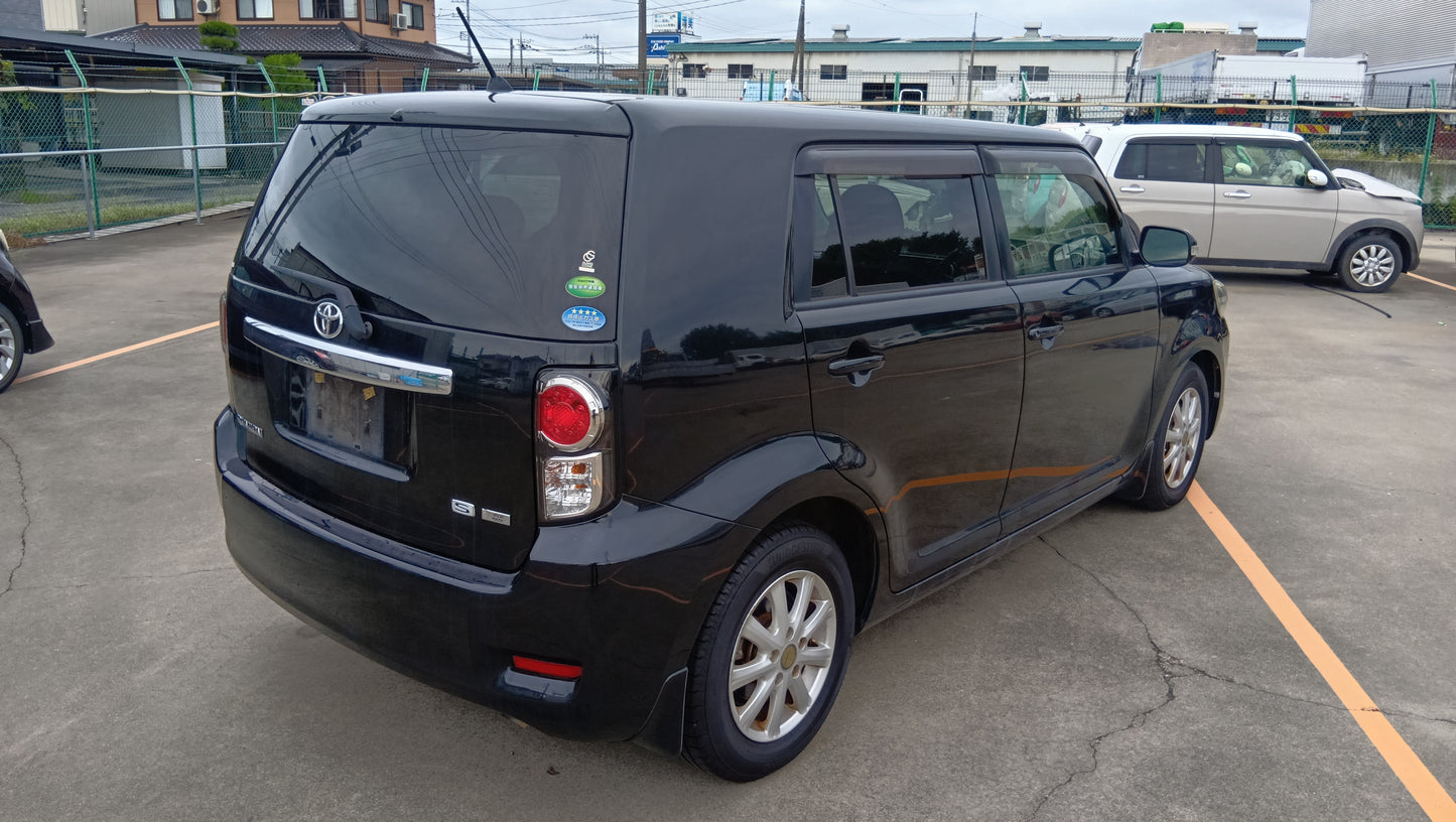 876. TOYOTA CAROLLA RUMION 1.8S 2013