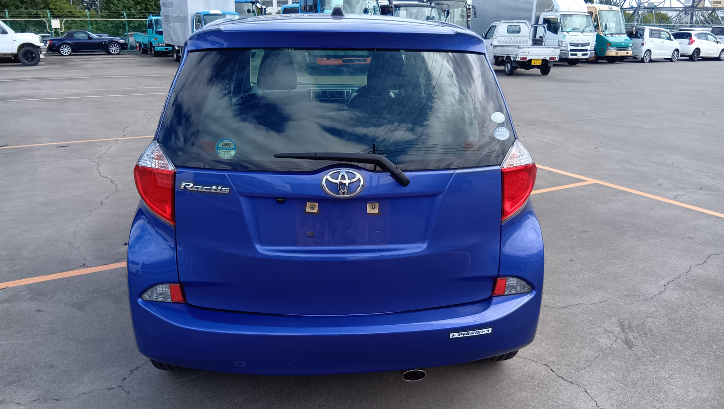 894. TOYOTA RACTIS S