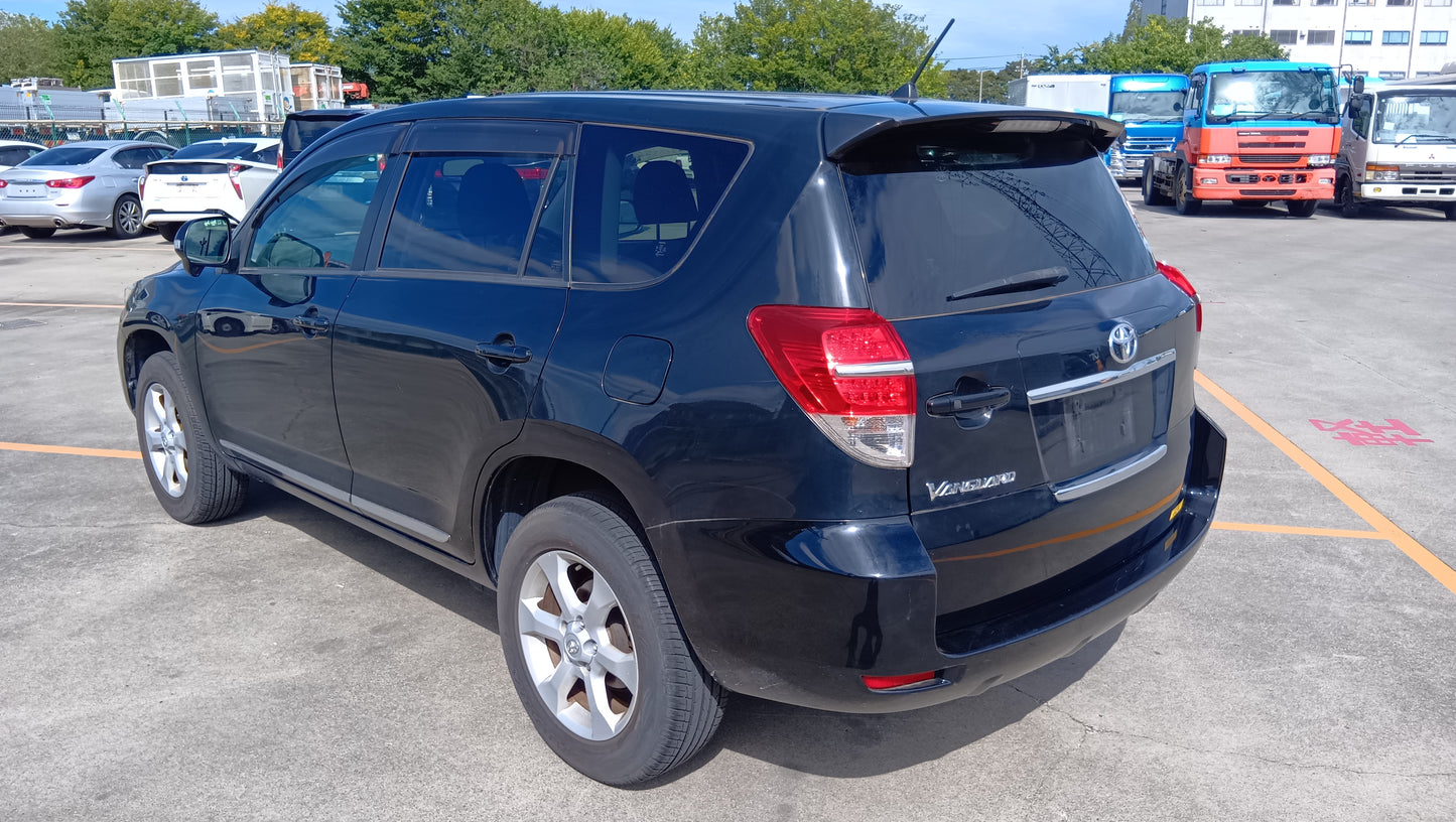 893. TOYOTA VANGUARD 240S 2011