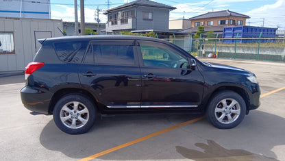 893. TOYOTA VANGUARD 240S 2011