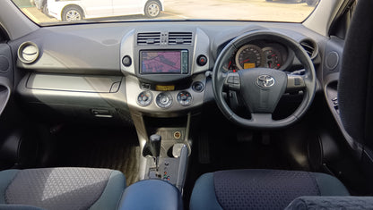 893. TOYOTA VANGUARD 240S 2011