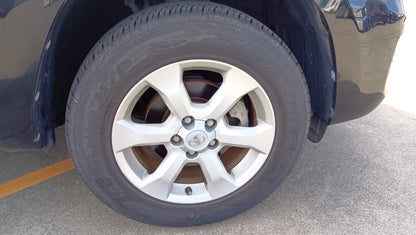 893. TOYOTA VANGUARD 240S 2011