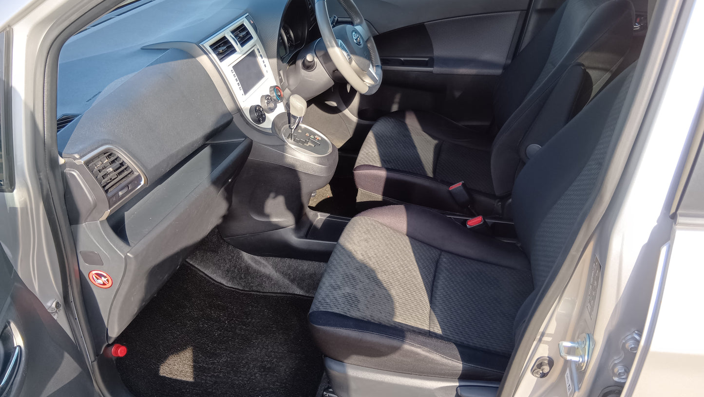 892. TOYOTA RACTIS LEPICE 2011