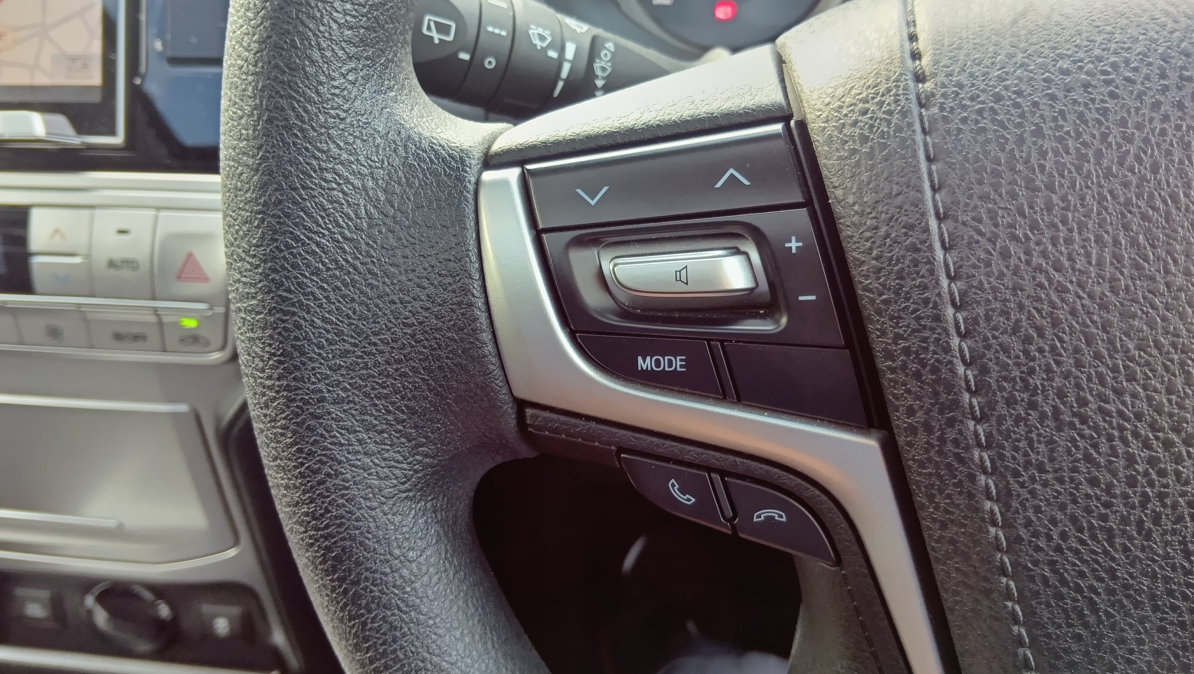 956. TOYOTA LAND CRUSER PRADO TX 2018 – sp_japan_tz