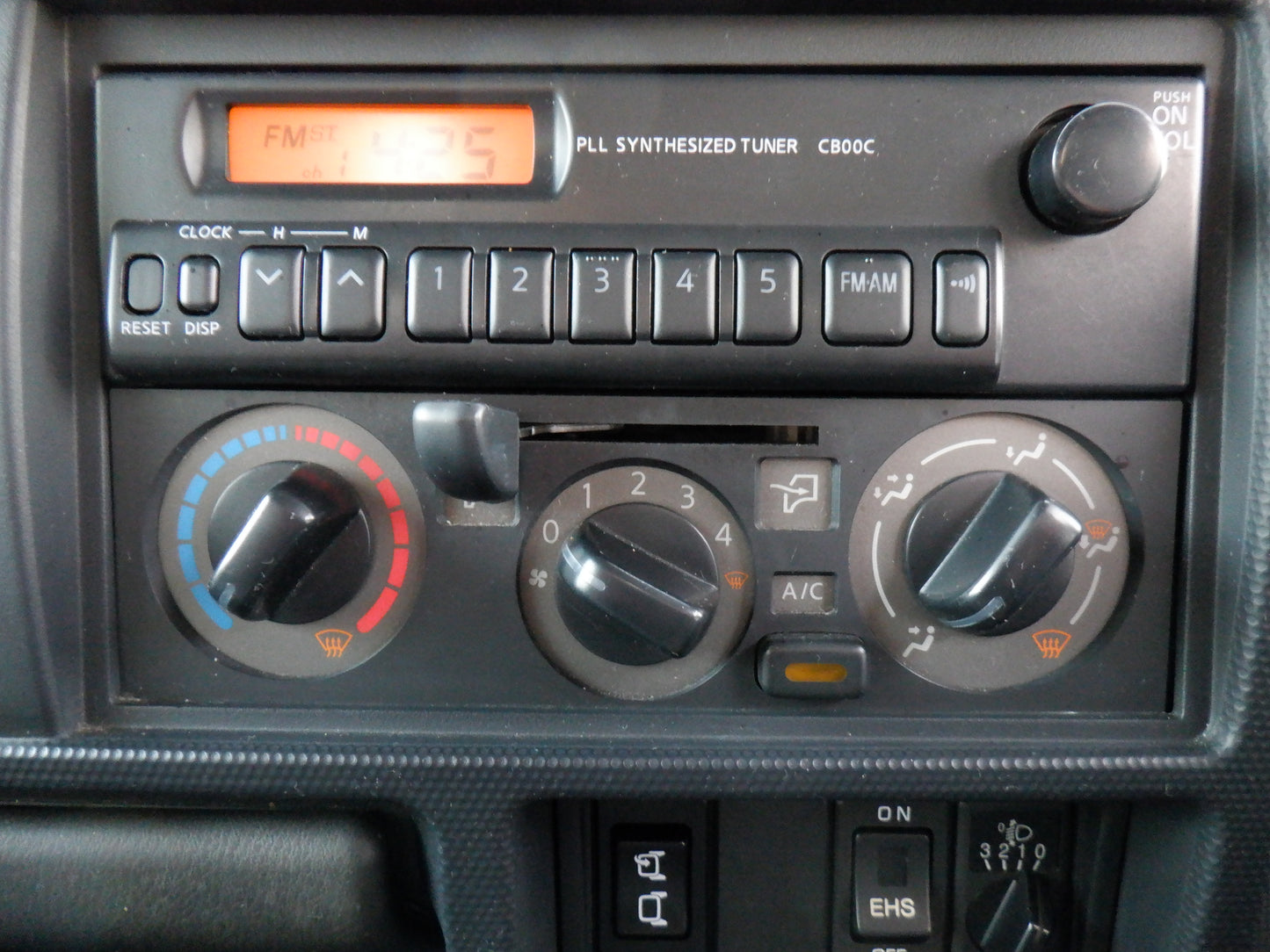 949 NISSAN ATLAS 1.5T SUPER LOW 2010 SQ2F24-010146