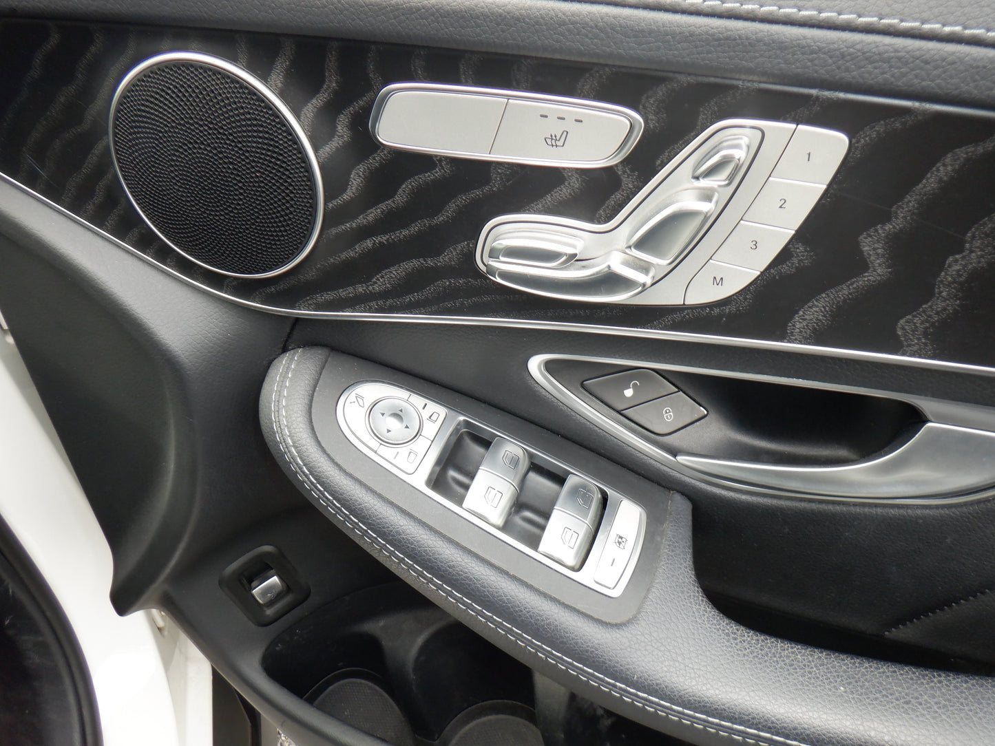 922 MERCEDES-BENZ GLC 250 4MATIC SPORT 2017 WDC2539462F229047