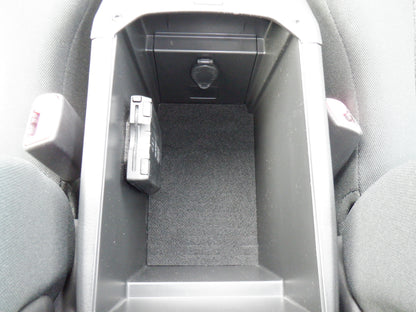 1035 TOYOTA RAV4 STYLE 2015 ACA36-6001154