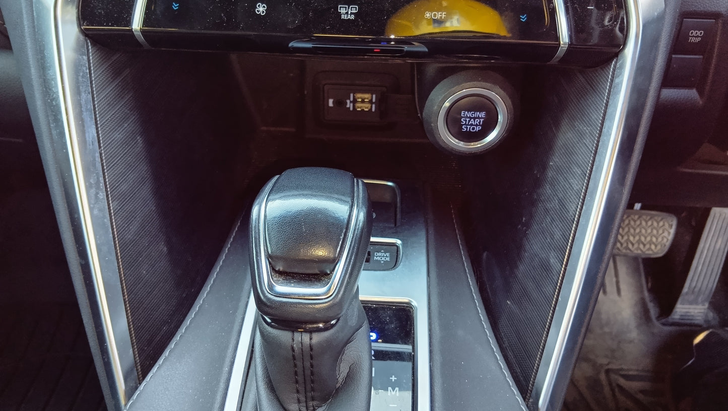 997. TOYOTA HARRIER Z 2020