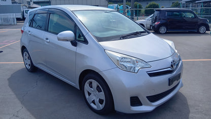 1032 TOYOTA RACTIS G 2012