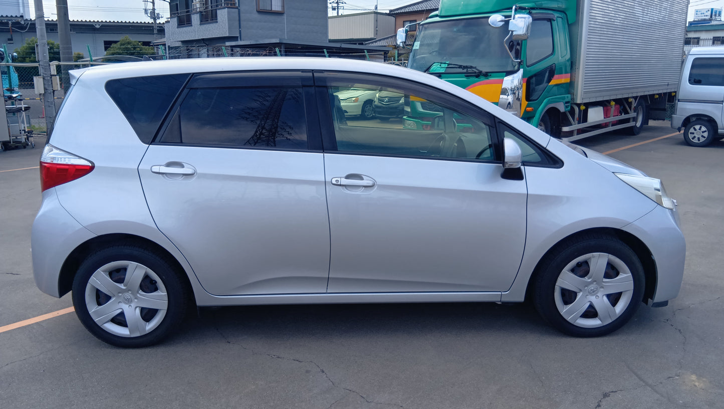 1032 TOYOTA RACTIS G 2012