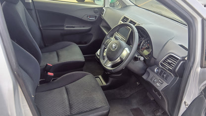 1032 TOYOTA RACTIS G 2012