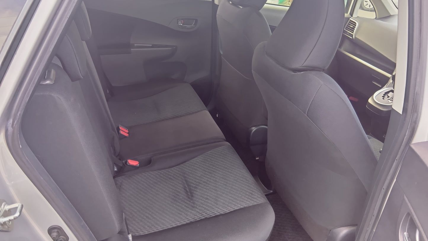 1032 TOYOTA RACTIS G 2012