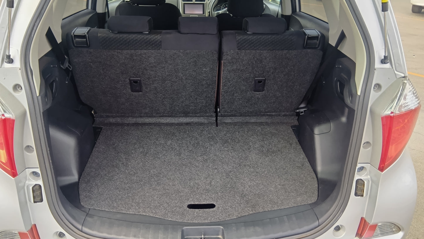 1032 TOYOTA RACTIS G 2012