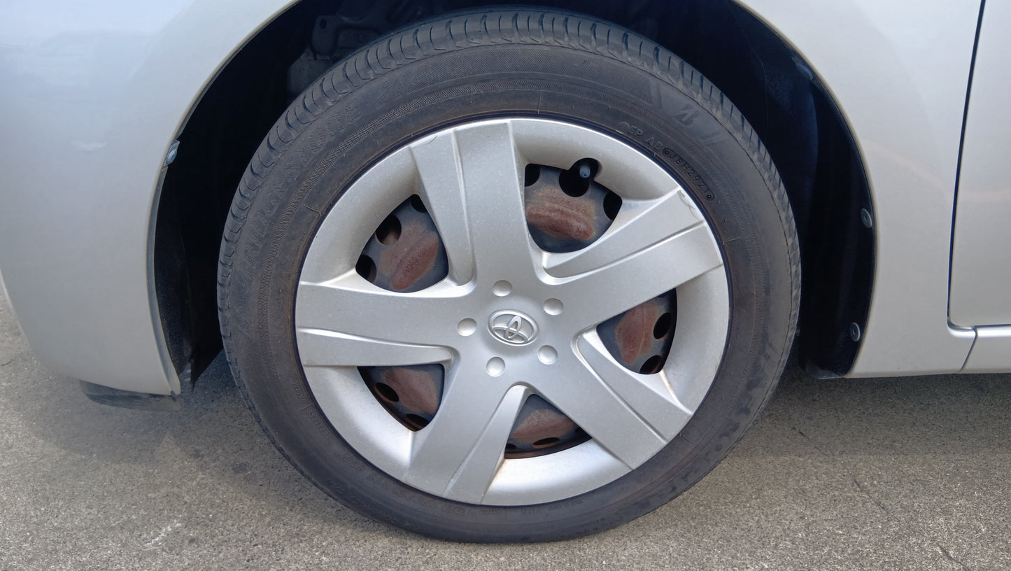 1032 TOYOTA RACTIS G 2012