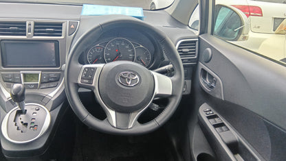 1032 TOYOTA RACTIS G 2012