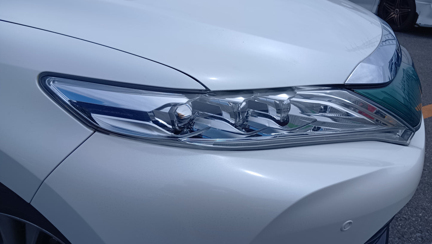 1033. HARRIER PREMIUM 2018 Mileage: 34,272 Km
