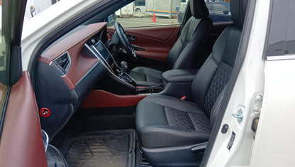 1033. HARRIER PREMIUM 2018 Mileage: 34,272 Km