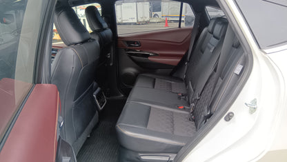 1033. HARRIER PREMIUM 2018 Mileage: 34,272 Km