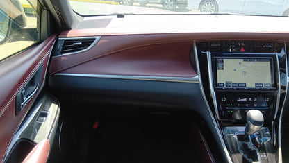 1033. HARRIER PREMIUM 2018 Mileage: 34,272 Km