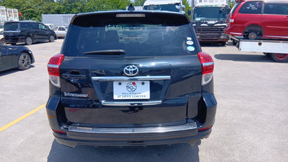 1047 TOYOTA VANGUARD 240 S-PKG 2010