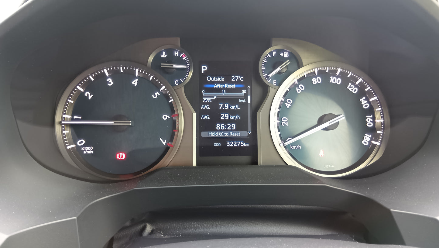 1046. TOYOTA LAND CRUISER PRADO TX