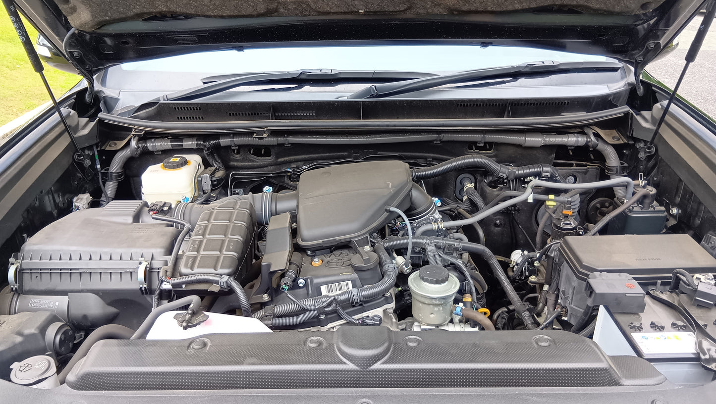 1046. TOYOTA LAND CRUISER PRADO TX