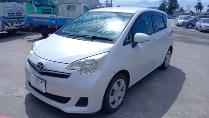 1049 TOYOTA RACTIS G 2010