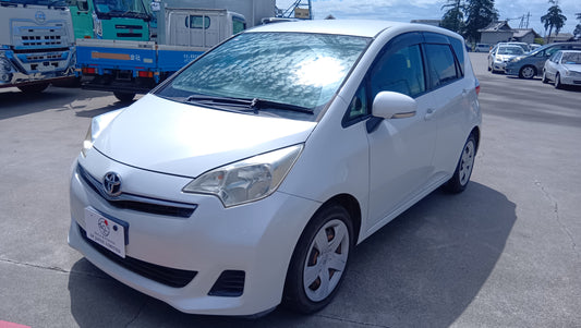 1049 TOYOTA RACTIS G 2010