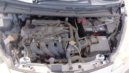 1049 TOYOTA RACTIS G 2010