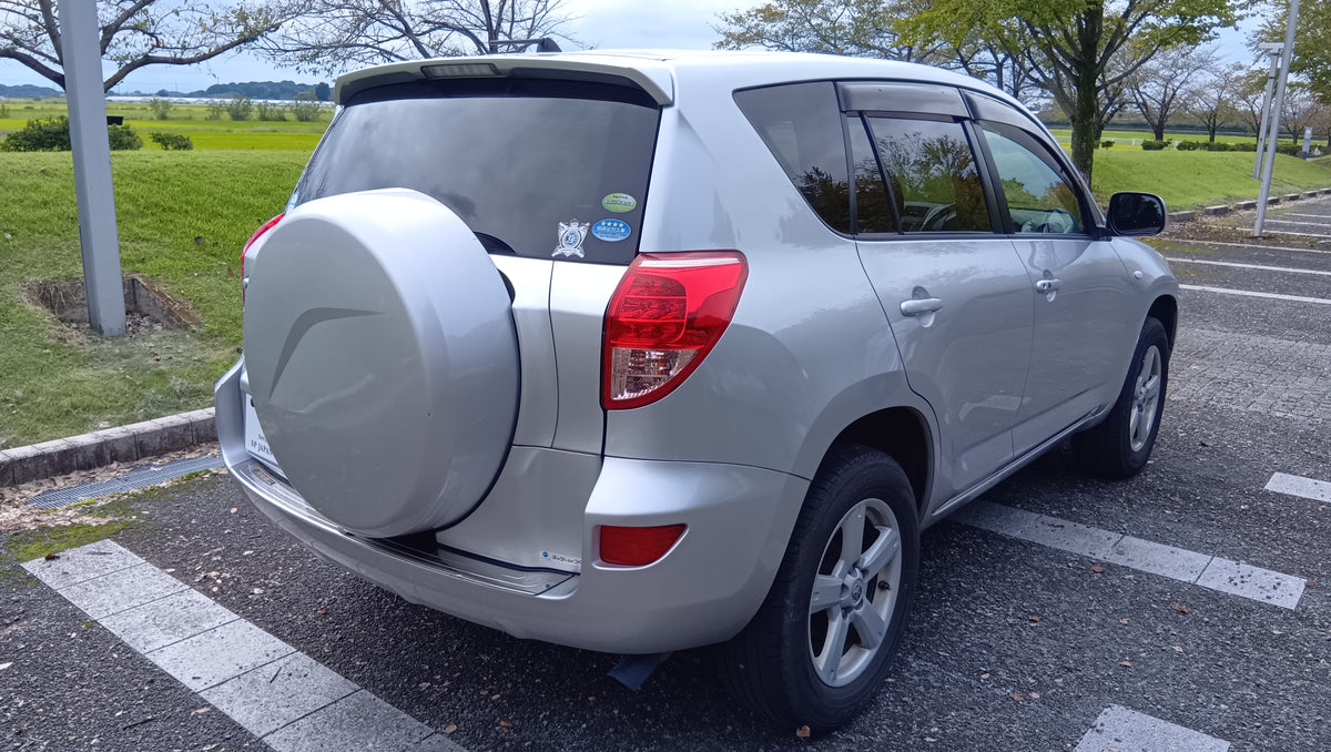 1077. TOYOT RAV4 G 2011