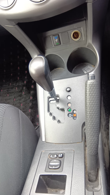 1077. TOYOT RAV4 G 2011