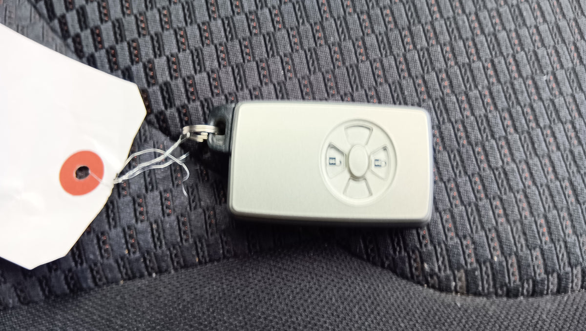 1077. TOYOT RAV4 G 2011