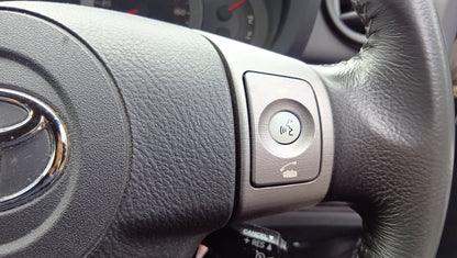 1077. TOYOT RAV4 G 2011