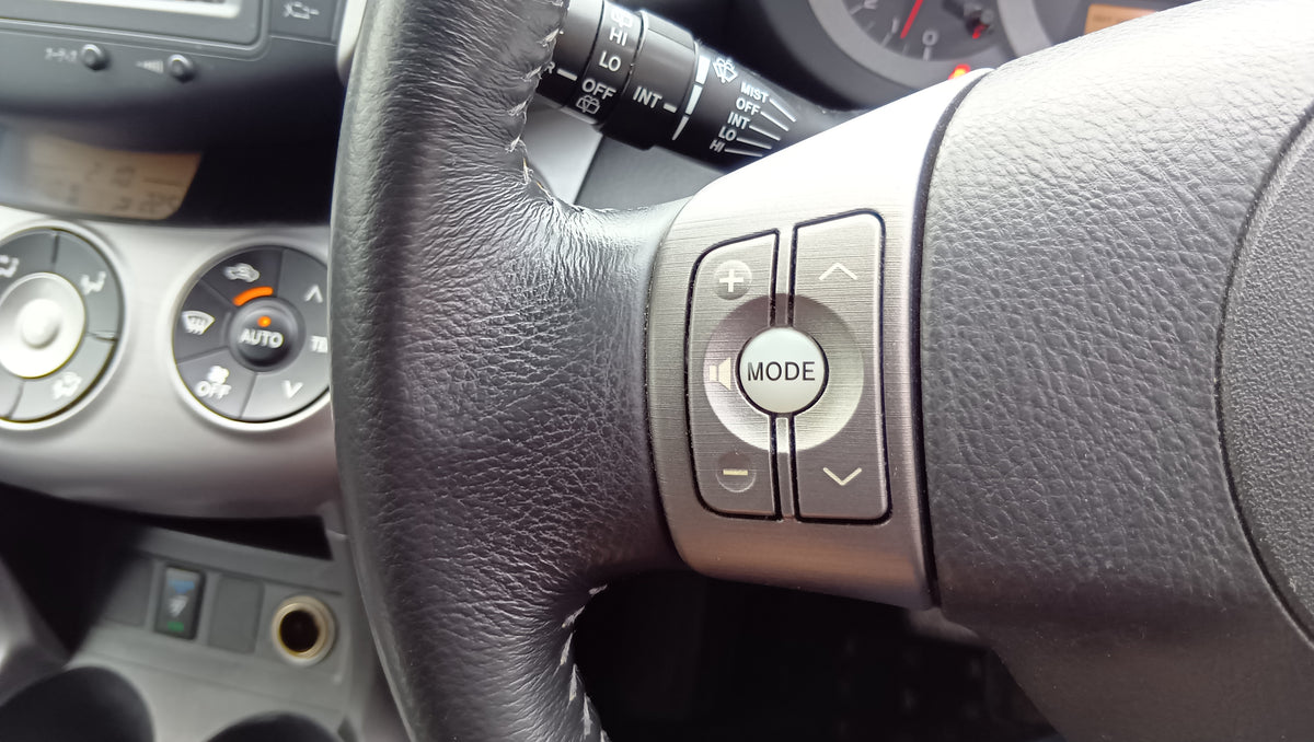 1077. TOYOT RAV4 G 2011