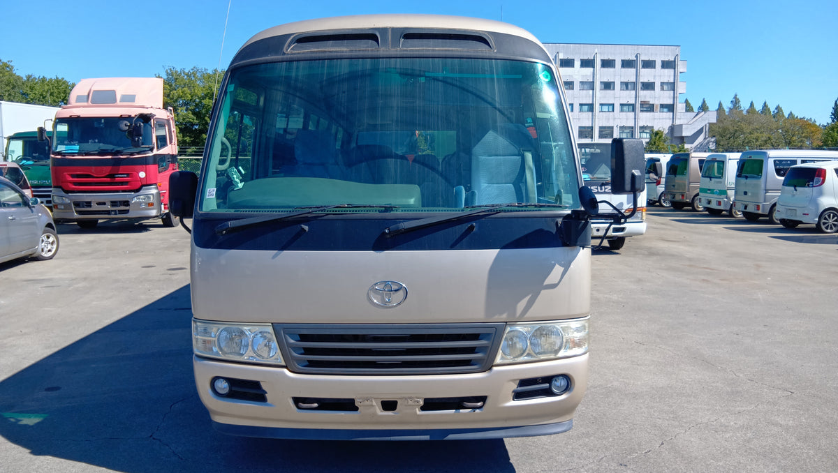 1079. TOYOTA COASTER EX 2015