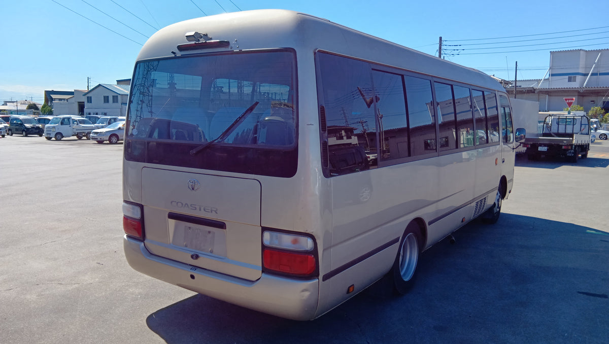 1079. TOYOTA COASTER EX 2015