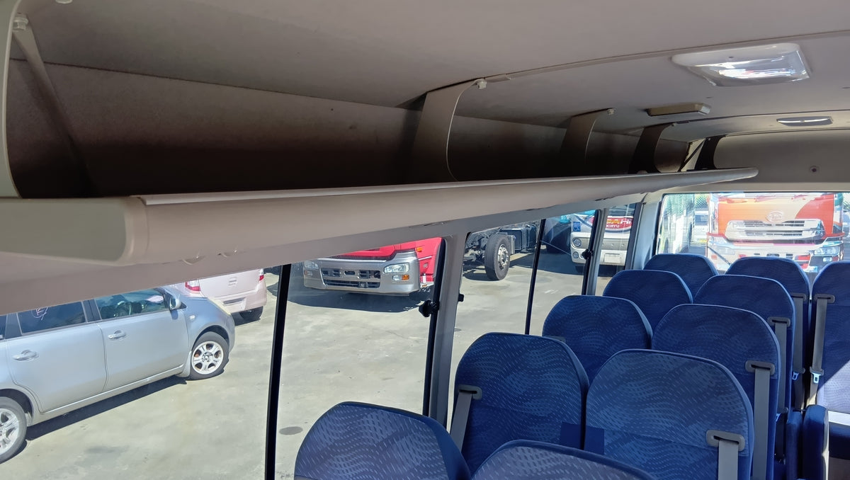 1079. TOYOTA COASTER EX 2015