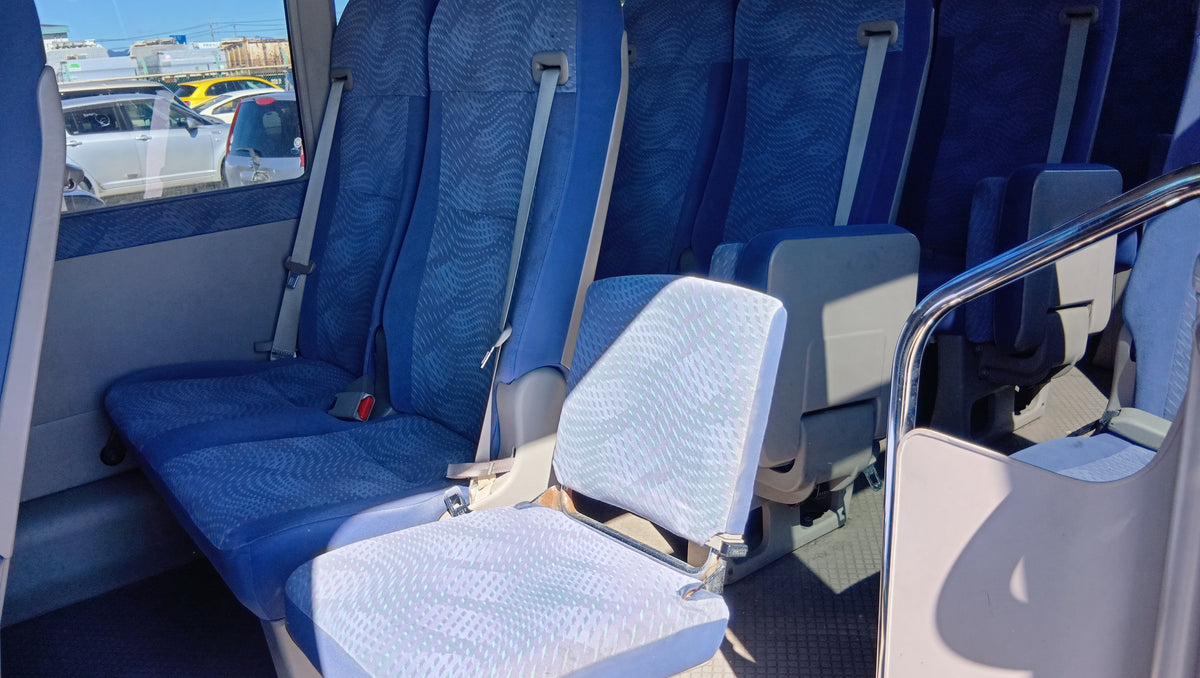 1079. TOYOTA COASTER EX 2015