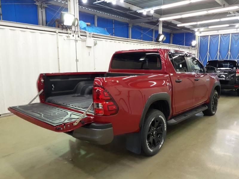 525. Toyota Hilux Z Black rally edition 2019