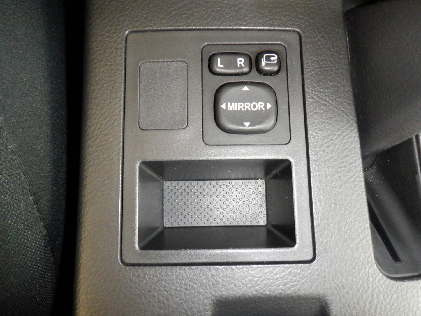 1068 TOYOTA VANGUARD 240S 2012 ACA38-5238077