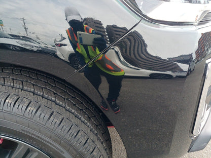 880 TOYOTA HILUX 4WD Z 2020 brand new tires, very low milage