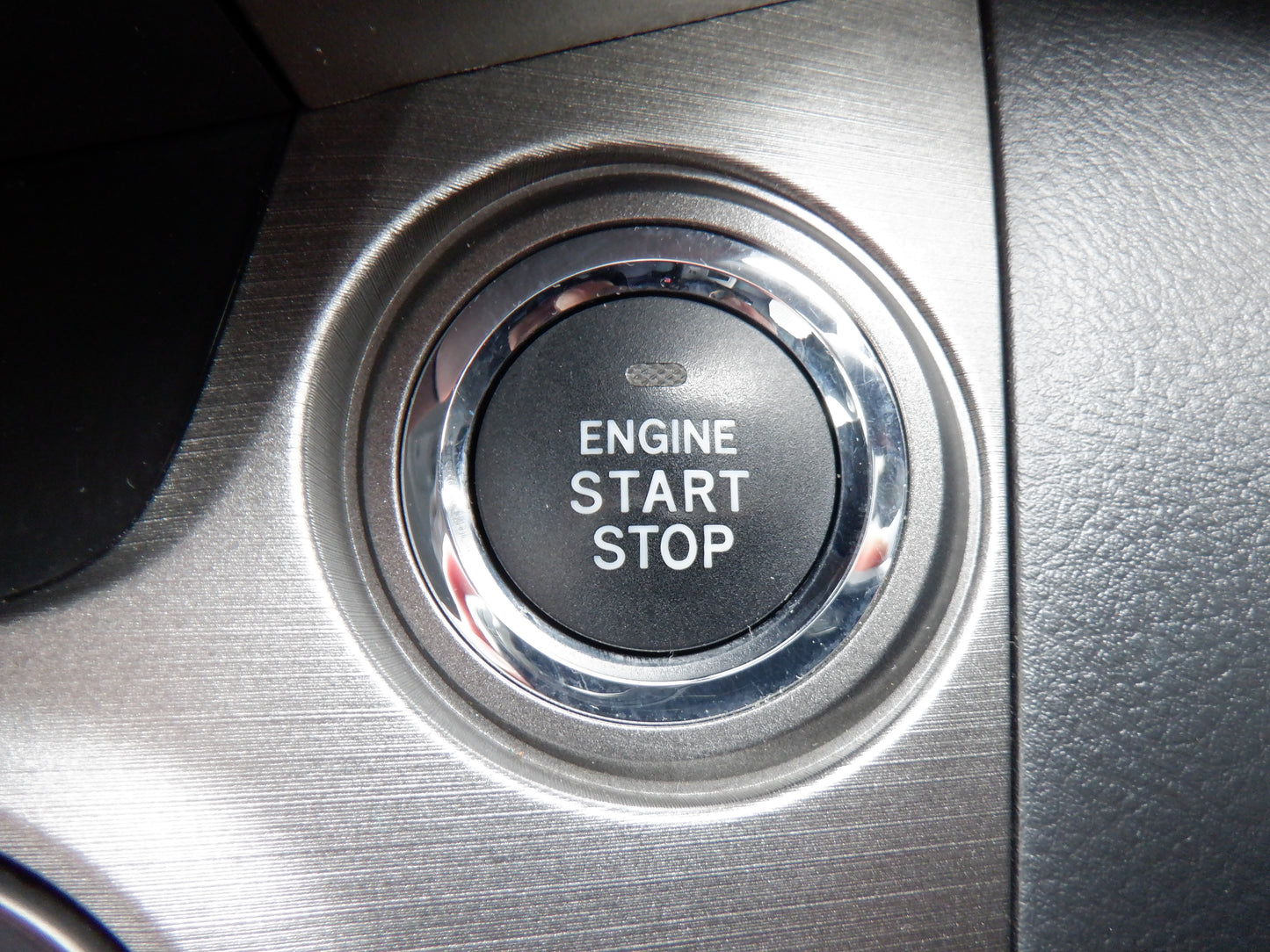 1044 TOYOTA VANGUARD 240S 2013 ACA38-5250464