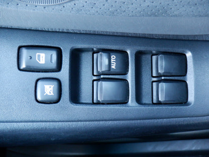 1036 TOYOTA KLUGER V NAVI PACKAGE 2002 ACU20-0040946