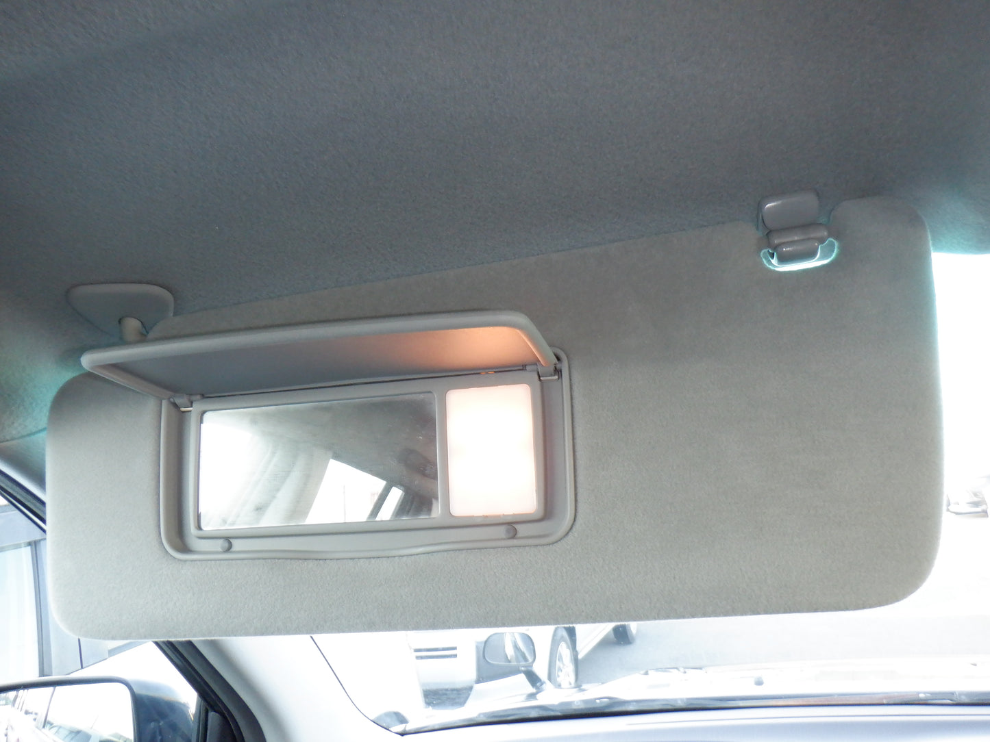 1036 TOYOTA KLUGER V NAVI PACKAGE 2002 ACU20-0040946