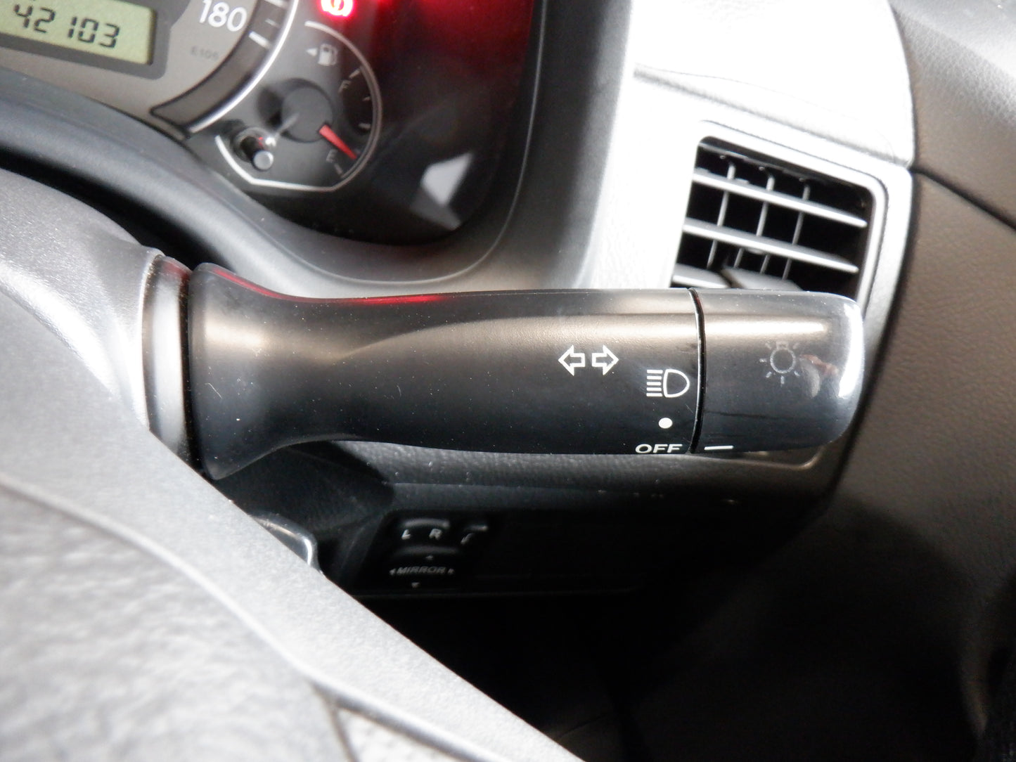 1023 TOYOTA COROLLA FIELDER 1.5X HID SELECTION 2007 NZE141-9052273