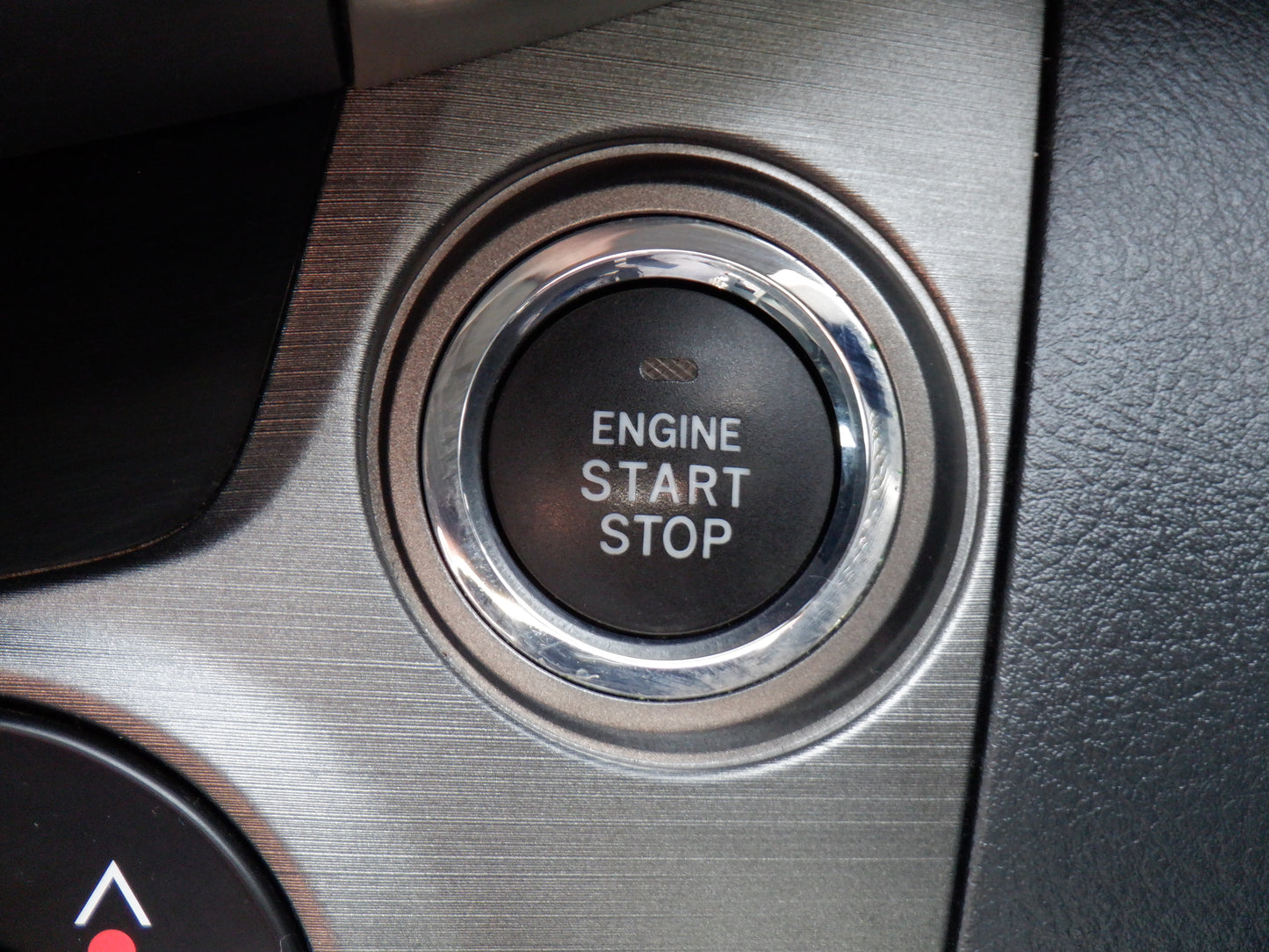 1025.TOYOTA VANGUARD 240S S PACKAGE 2012 ACA38-5220830