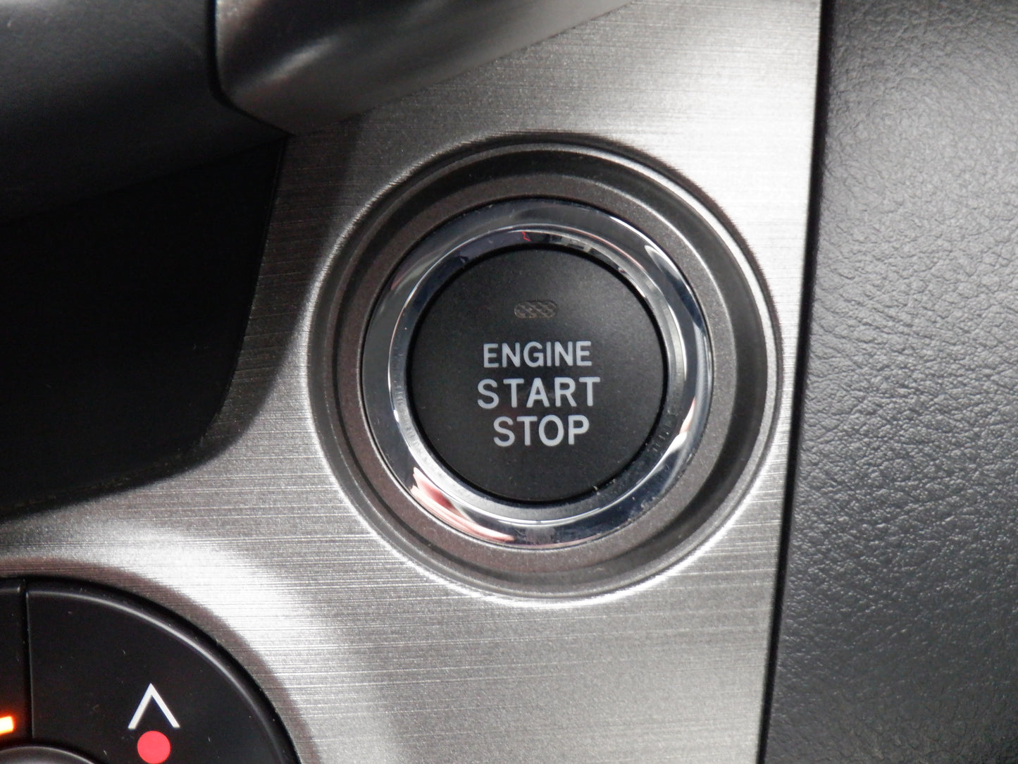 1056　TOYOTA RAV4 STYLE 2013 ACA36-5031473