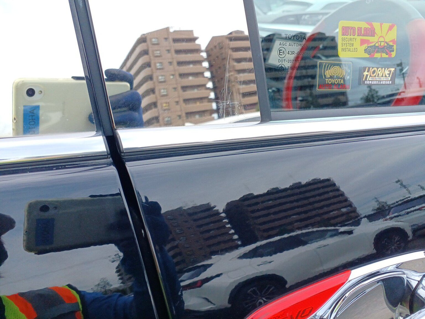 880 TOYOTA HILUX 4WD Z 2020 brand new tires, very low milage